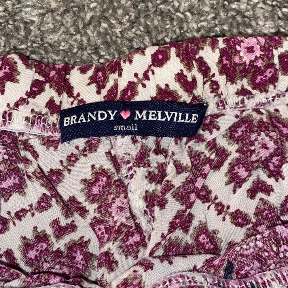 Brandy Melville Shorts - Picture 3 of 4